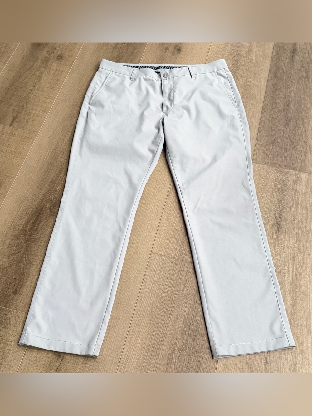 Bonobos Golf Pants Men’s Size Actual 36x30 Light Grey Athletic Fit Polyester